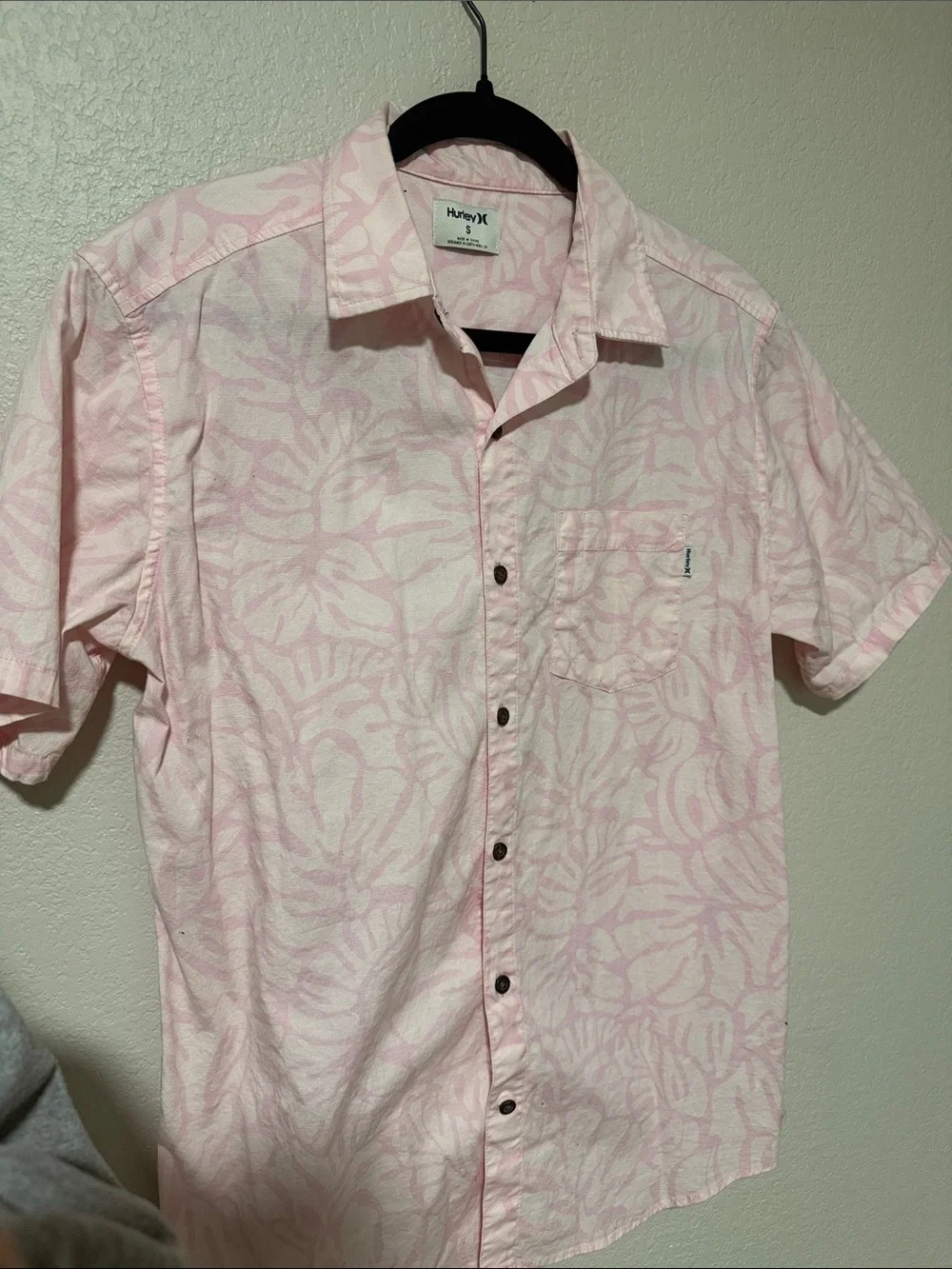 Hurley Light Pink Short Sleeve Button Down Shirt